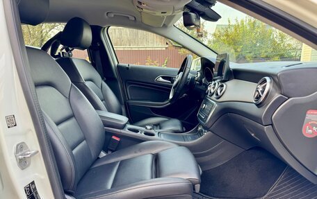 Mercedes-Benz GLA, 2017 год, 2 100 000 рублей, 15 фотография