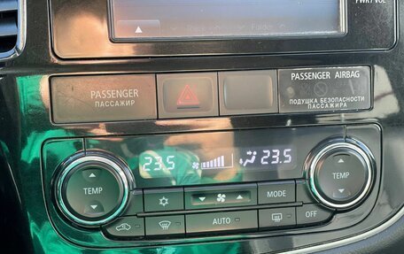 Mitsubishi Outlander III рестайлинг 3, 2013 год, 1 190 000 рублей, 18 фотография