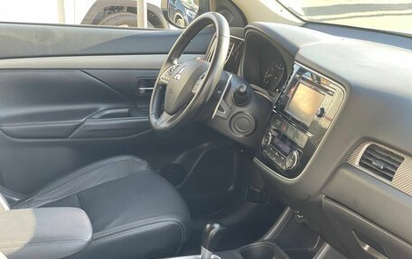 Mitsubishi Outlander III рестайлинг 3, 2013 год, 1 190 000 рублей, 22 фотография