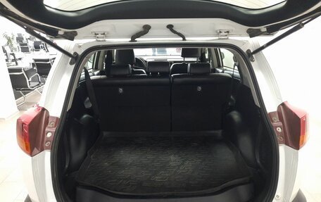 Toyota RAV4, 2013 год, 1 596 000 рублей, 8 фотография