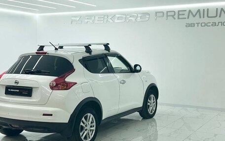 Nissan Juke II, 2014 год, 900 000 рублей, 6 фотография