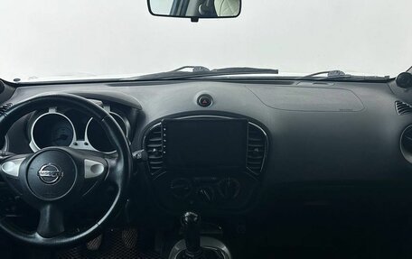 Nissan Juke II, 2014 год, 900 000 рублей, 13 фотография