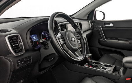 KIA Sportage IV рестайлинг, 2020 год, 2 690 000 рублей, 15 фотография