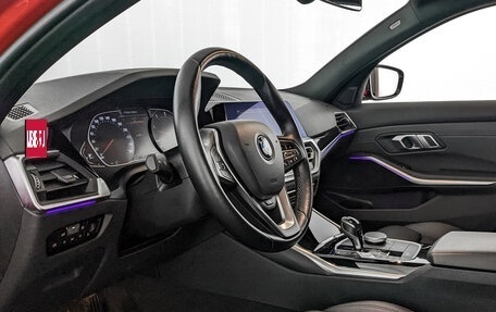 BMW 3 серия, 2021 год, 3 800 000 рублей, 15 фотография