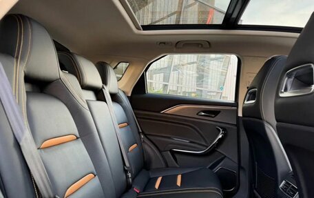 FAW Bestune T77, 2023 год, 1 924 000 рублей, 9 фотография