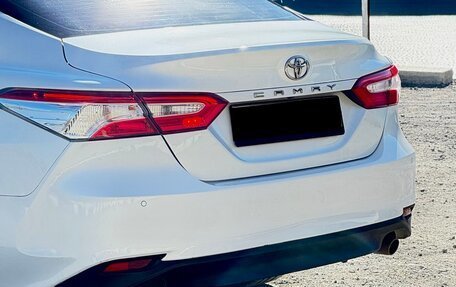 Toyota Camry, 2019 год, 2 200 000 рублей, 3 фотография