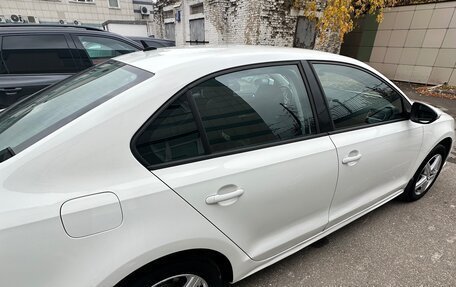 Volkswagen Jetta VI, 2015 год, 1 300 000 рублей, 4 фотография