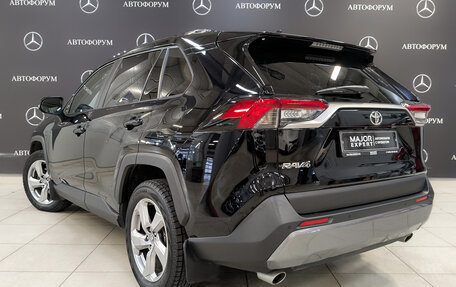 Toyota RAV4, 2019 год, 2 900 000 рублей, 7 фотография