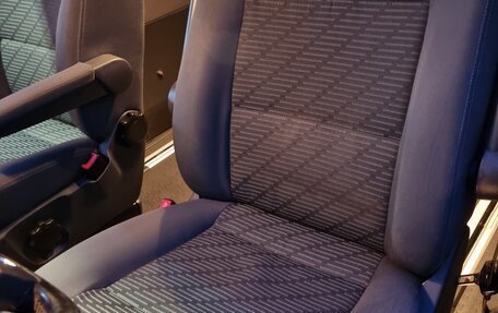 Volkswagen Multivan T5, 2011 год, 1 600 000 рублей, 10 фотография