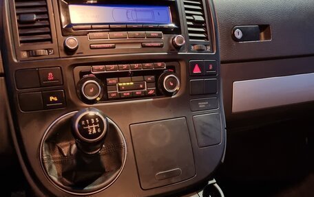 Volkswagen Multivan T5, 2011 год, 1 600 000 рублей, 8 фотография