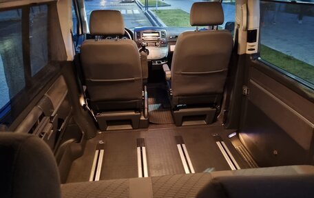 Volkswagen Multivan T5, 2011 год, 1 600 000 рублей, 12 фотография