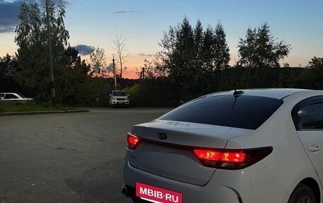 KIA Rio IV, 2021 год, 1 600 000 рублей, 5 фотография