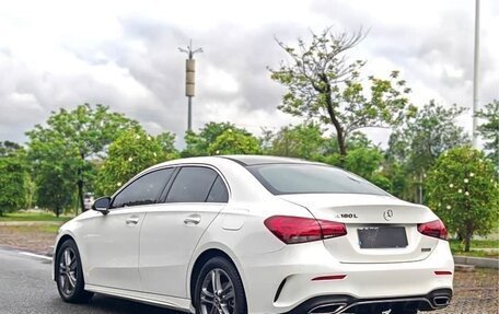 Mercedes-Benz A-Класс, 2022 год, 2 420 000 рублей, 4 фотография