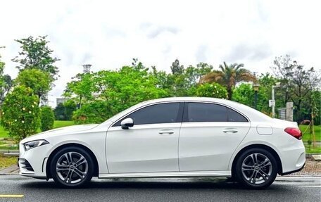 Mercedes-Benz A-Класс, 2022 год, 2 420 000 рублей, 5 фотография