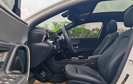 Mercedes-Benz A-Класс, 2022 год, 2 420 000 рублей, 13 фотография