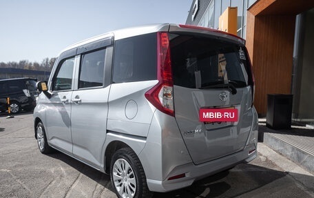 Toyota Roomy I, 2018 год, 998 000 рублей, 6 фотография