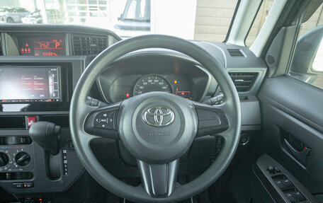 Toyota Roomy I, 2018 год, 998 000 рублей, 18 фотография