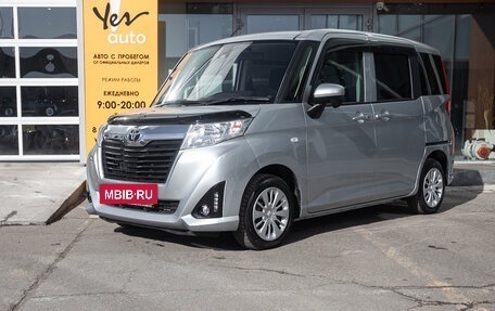 Toyota Roomy I, 2018 год, 998 000 рублей, 3 фотография