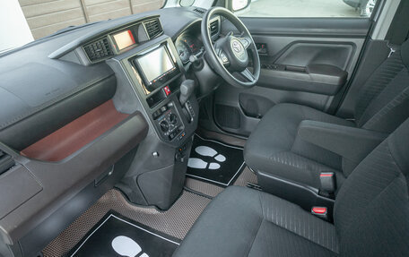 Toyota Roomy I, 2018 год, 998 000 рублей, 19 фотография