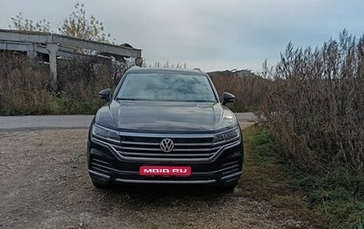 Volkswagen Touareg III, 2018 год, 4 300 000 рублей, 1 фотография