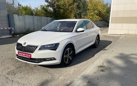 Skoda Superb III рестайлинг, 2019 год, 2 300 000 рублей, 1 фотография