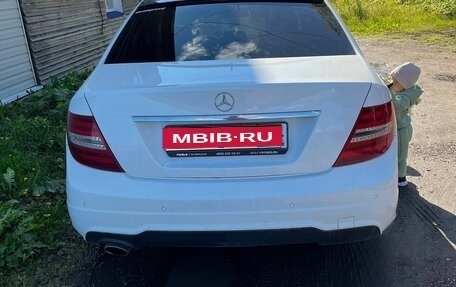 Mercedes-Benz C-Класс, 2012 год, 1 400 000 рублей, 1 фотография