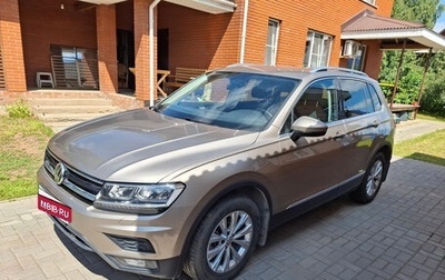 Volkswagen Tiguan II, 2018 год, 2 700 000 рублей, 1 фотография