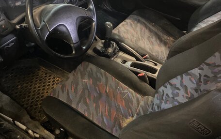 Mitsubishi Colt VI рестайлинг, 1998 год, 60 000 рублей, 3 фотография
