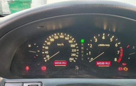 Nissan Maxima VIII, 2001 год, 550 000 рублей, 11 фотография