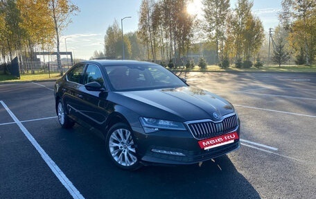 Skoda Superb III рестайлинг, 2020 год, 2 470 000 рублей, 3 фотография