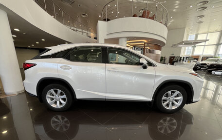 Lexus RX IV рестайлинг, 2017 год, 4 350 000 рублей, 5 фотография