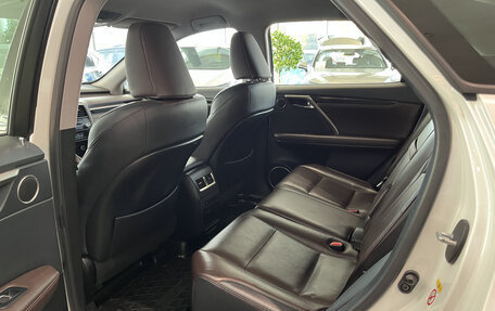 Lexus RX IV рестайлинг, 2017 год, 4 350 000 рублей, 15 фотография