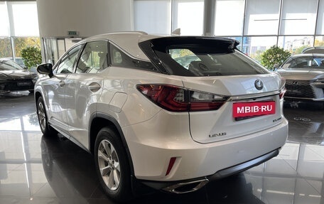 Lexus RX IV рестайлинг, 2017 год, 4 350 000 рублей, 8 фотография
