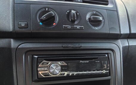 Skoda Fabia II, 2013 год, 530 000 рублей, 19 фотография