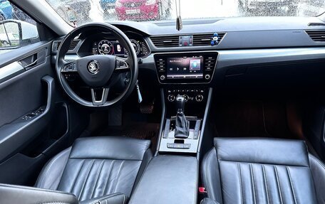 Skoda Superb III рестайлинг, 2019 год, 2 300 000 рублей, 14 фотография