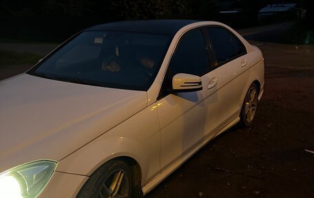 Mercedes-Benz C-Класс, 2012 год, 1 400 000 рублей, 8 фотография