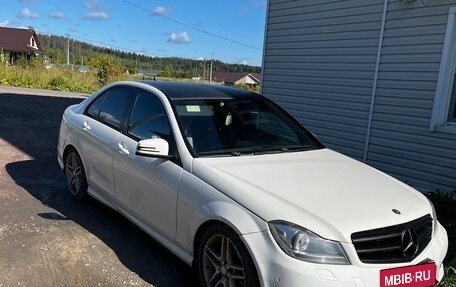 Mercedes-Benz C-Класс, 2012 год, 1 400 000 рублей, 2 фотография