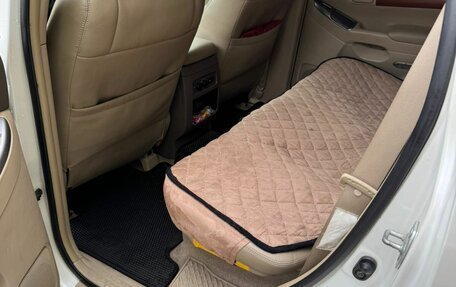 Toyota Land Cruiser Prado 120 рестайлинг, 2006 год, 2 285 000 рублей, 21 фотография