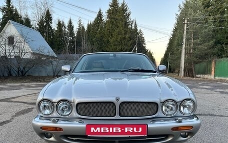Jaguar XJR III (X350), 2000 год, 1 600 000 рублей, 2 фотография