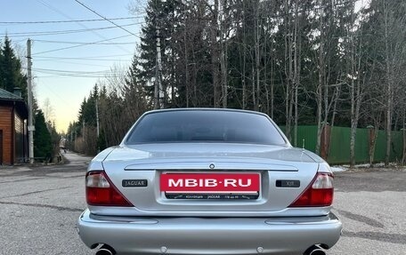 Jaguar XJR III (X350), 2000 год, 1 600 000 рублей, 9 фотография