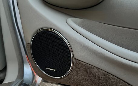 Jaguar XJR III (X350), 2000 год, 1 600 000 рублей, 28 фотография