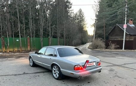 Jaguar XJR III (X350), 2000 год, 1 600 000 рублей, 12 фотография