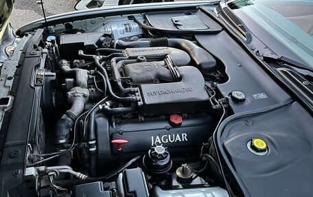 Jaguar XJR III (X350), 2000 год, 1 600 000 рублей, 33 фотография