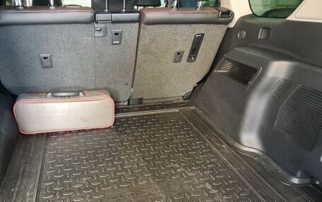 Toyota Land Cruiser Prado 150 рестайлинг 2, 2021 год, 8 950 000 рублей, 6 фотография