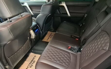 Toyota Land Cruiser Prado 150 рестайлинг 2, 2021 год, 8 950 000 рублей, 17 фотография