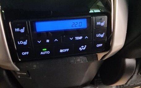 Toyota Land Cruiser Prado 150 рестайлинг 2, 2021 год, 8 950 000 рублей, 13 фотография