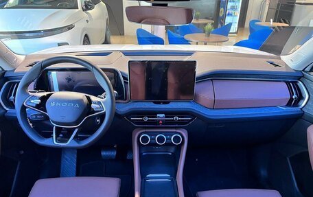 Skoda Kodiaq, 2025 год, 5 700 000 рублей, 7 фотография