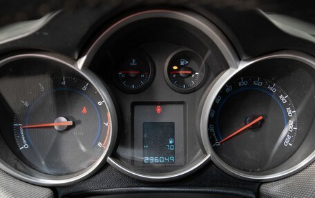 Chevrolet Cruze II, 2013 год, 740 000 рублей, 10 фотография