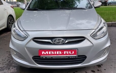 Hyundai Solaris II рестайлинг, 2014 год, 850 000 рублей, 2 фотография