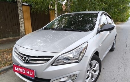 Hyundai Solaris II рестайлинг, 2014 год, 1 090 000 рублей, 1 фотография
